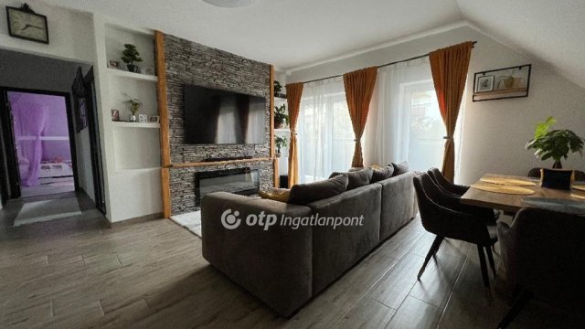 Eladó téglalakás, Hajdúszoboszlón 72 M Ft, 3 szobás