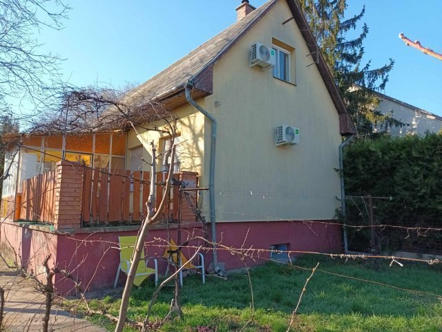 Kiadó családi ház, albérlet, Debrecenben 250 E Ft / hó