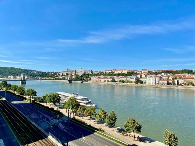 Eladó téglalakás, Budapesten, V. kerületben 298 M Ft, 3 szobás