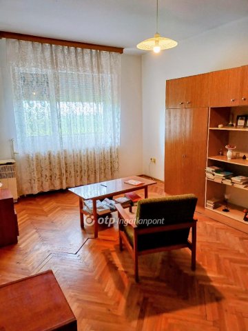 Eladó családi ház, Erdőtelken 32 M Ft, 4+1 szobás
