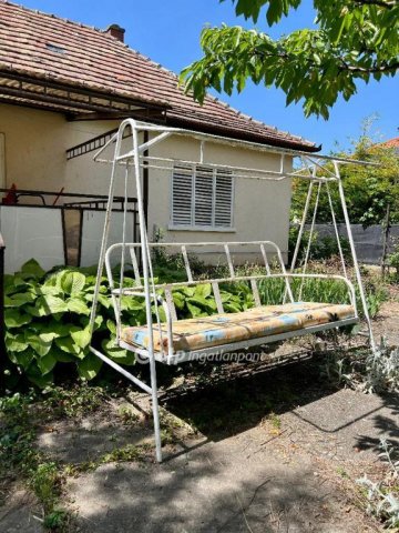 Eladó családi ház, Balatonalmádiban 85 M Ft, 2+1 szobás