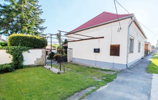 Eladó családi ház, Zákányon 44.9 M Ft, 2 szobás