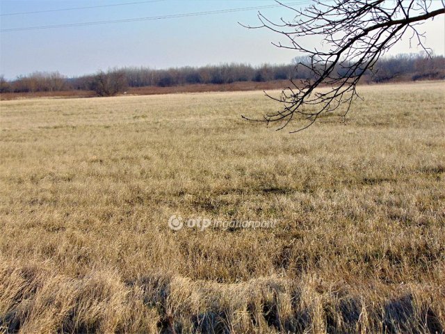 Eladó ipari ingatlan, Balatonkeresztúron 199 M Ft