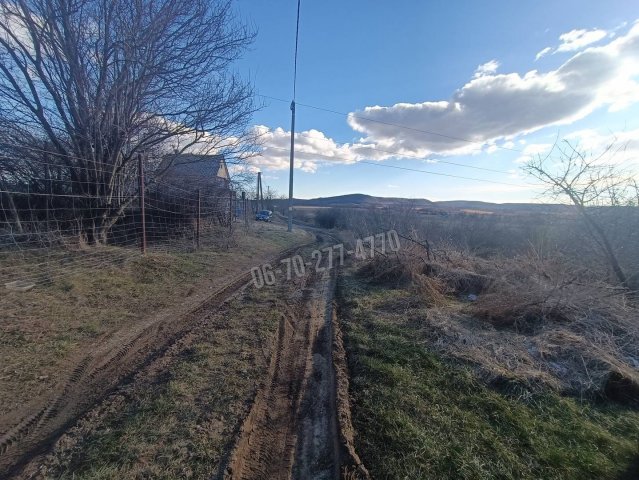 Eladó nyaraló, Oroszlányban, Ady Endre utcában 13 M Ft, 1 szobás