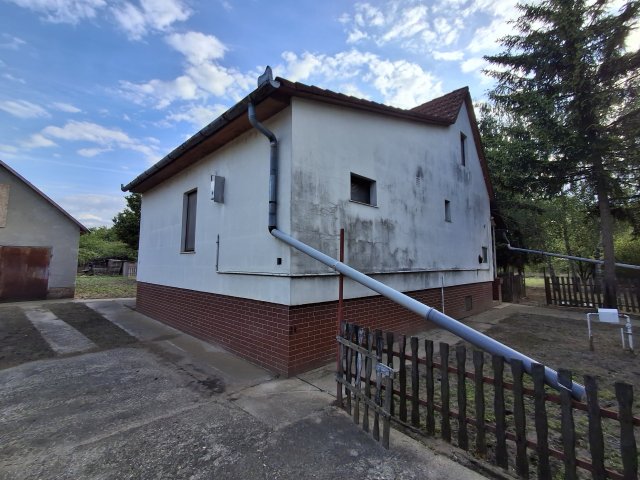 Eladó családi ház, Debrecenben 39.9 M Ft, 3 szobás