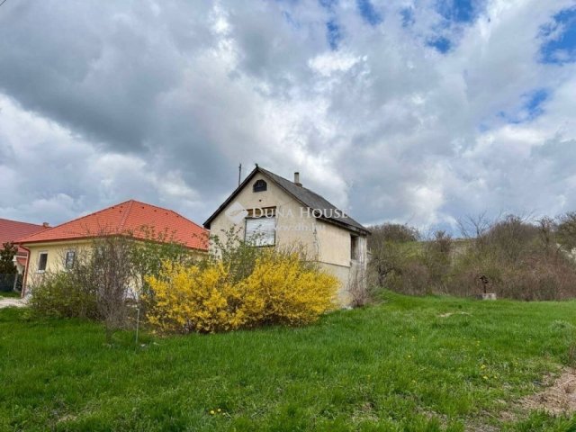 Eladó nyaraló, Nagysápon 11.99 M Ft, 2 szobás