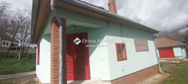 Eladó családi ház, Helesfán 17.999 M Ft, 2 szobás