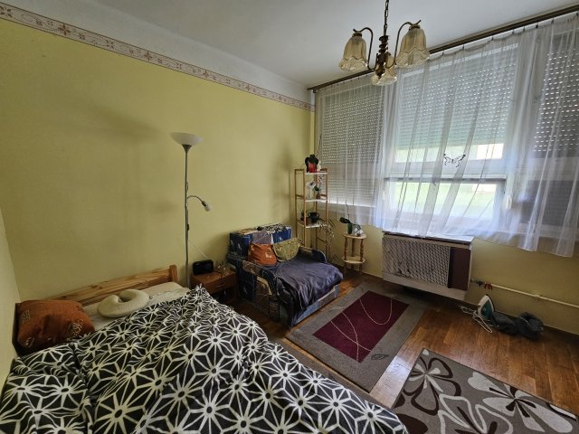Eladó téglalakás, Pápán 25.9 M Ft, 2 szobás