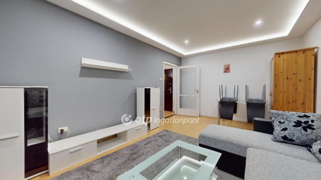 Eladó panellakás, Miskolcon 24.9 M Ft, 2 szobás