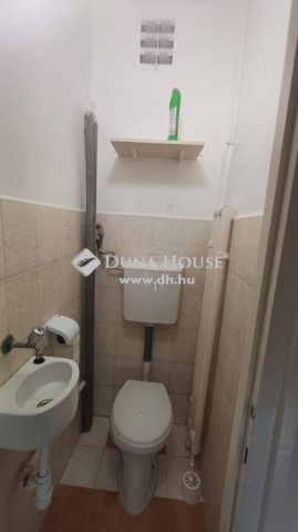 Kiadó téglalakás, albérlet, Pécsett 150 E Ft / hó, 2 szobás