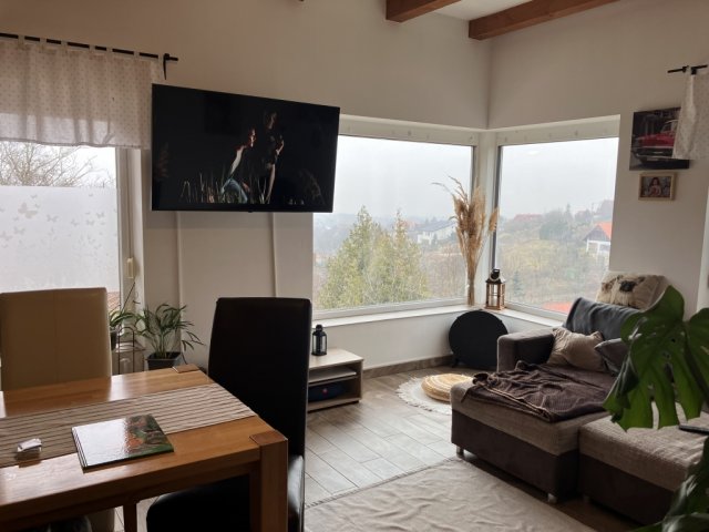 Eladó családi ház, Sukorón 120 M Ft, 3 szobás