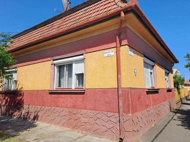 Eladó családi ház, Tompán 22 M Ft, 3 szobás
