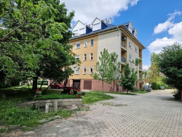 Eladó téglalakás, Monoron 45 M Ft, 1 szobás