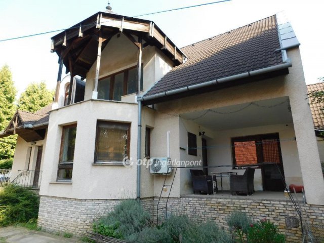 Eladó családi ház, Kozármislenyen 250 M Ft, 5 szobás