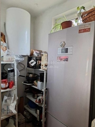 Eladó családi ház, Dunaharasztin 99.9 M Ft, 5 szobás