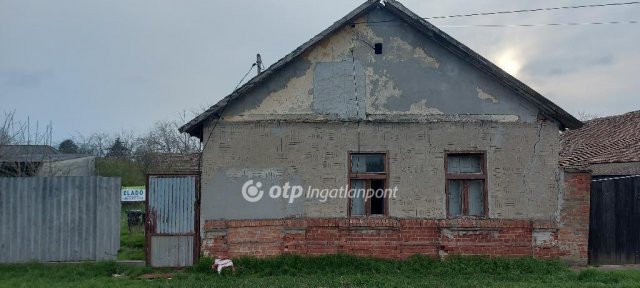 Eladó családi ház, Kunszentmártonban 2.499 M Ft, 3 szobás