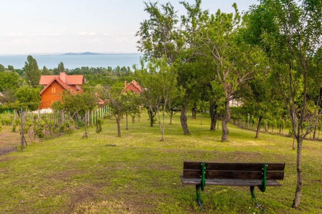 Eladó nyaraló, Balatongyörökön 72.5 M Ft, 2 szobás