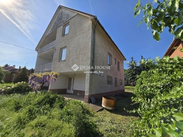 Eladó családi ház, Érden 98.99 M Ft, 6+2 szobás