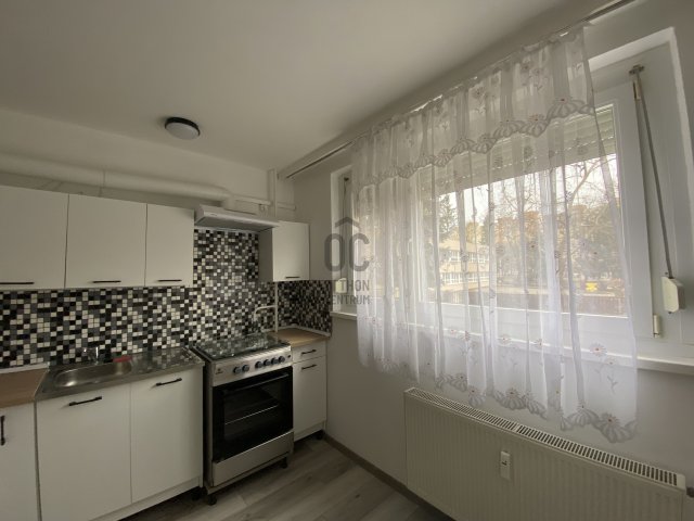 Kiadó panellakás, albérlet, Miskolcon 150 E Ft / hó, 3 szobás
