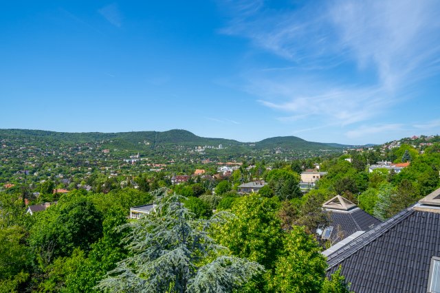 Eladó családi ház, Budapesten, II. kerületben 1990 M Ft