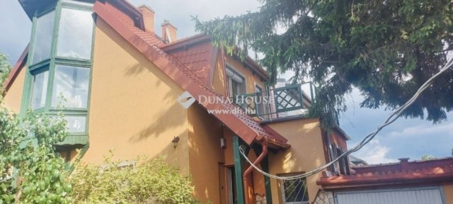 Eladó családi ház, Budapesten, X. kerületben 109 M Ft, 6 szobás