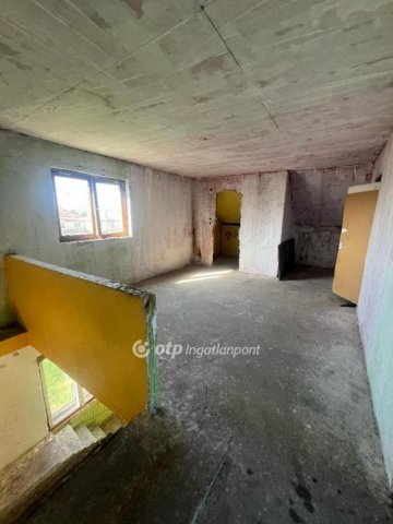 Eladó családi ház, Nagykátán 24.9 M Ft, 4 szobás