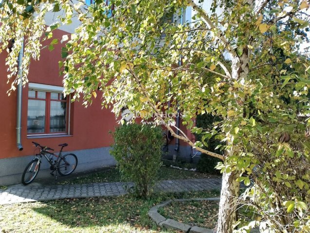 Eladó téglalakás, Budapesten, XVIII. kerületben, Baross utcában