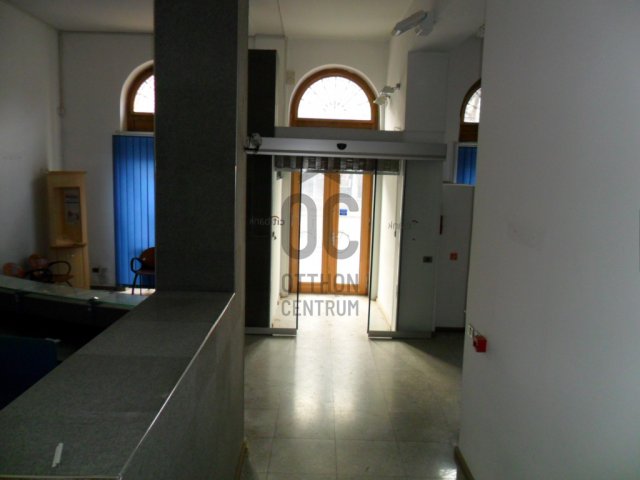 Eladó ipari ingatlan, Szolnokon 179 M Ft / költözzbe.hu