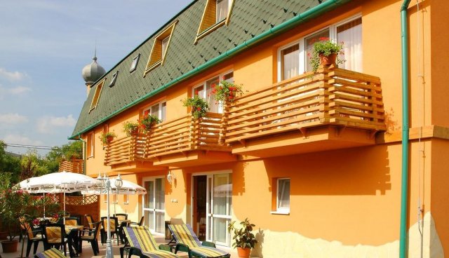 Kiadó hotel, Hajdúszoboszlón 2200 E Ft / hó