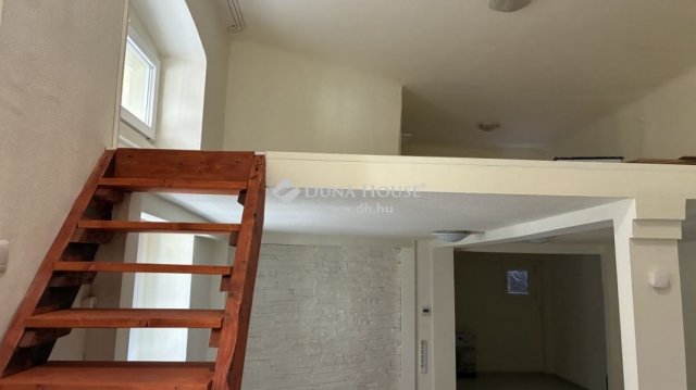 Eladó téglalakás, Budapesten, VIII. kerületben 44.9 M Ft