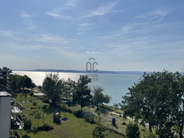 Eladó téglalakás, Siófokon 210 M Ft, 3 szobás
