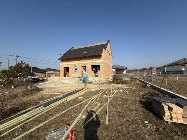 Eladó családi ház, Érden 122 M Ft, 6 szobás
