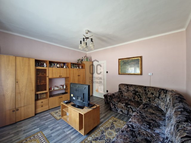 Eladó családi ház, Érden 63.9 M Ft, 2 szobás