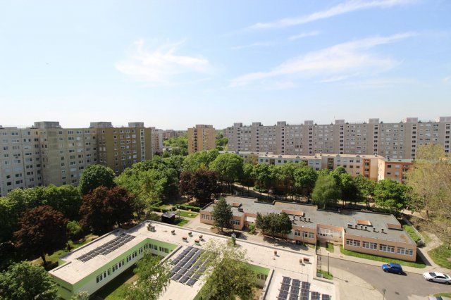 Eladó panellakás, Győrött 38.9 M Ft, 2 szobás