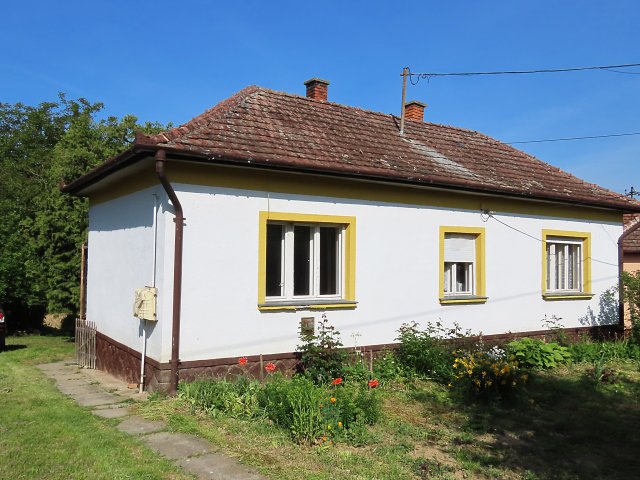 Eladó családi ház, Zalaegerszegen 35.5 M Ft, 3 szobás