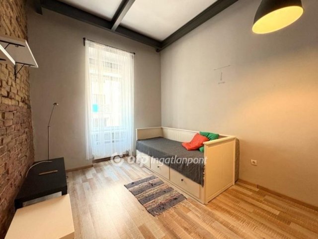 Eladó téglalakás, Budapesten, IX. kerületben 44.2 M Ft, 1 szobás