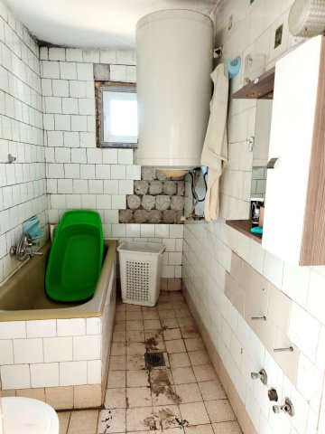 Eladó családi ház, Nyíregyházán 14 M Ft, 1 szobás