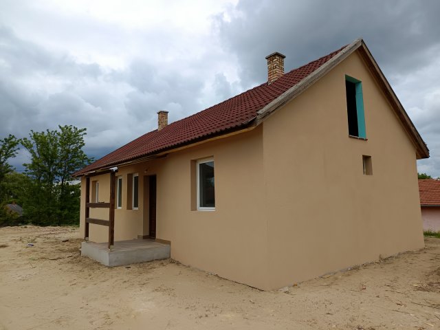 Eladó családi ház, Farmoson 29.9 M Ft, 4 szobás