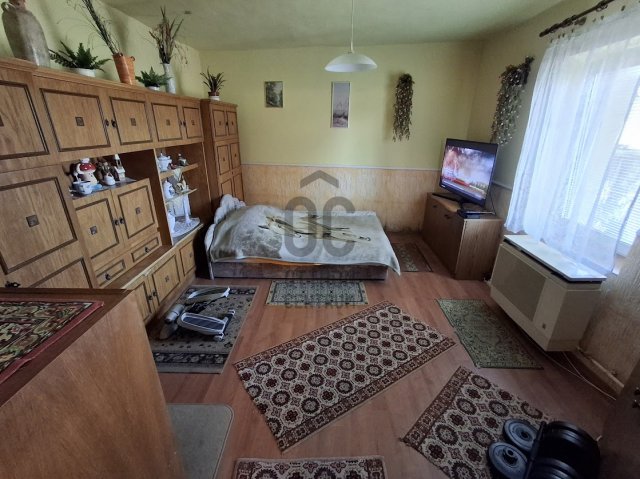 Eladó családi ház, Törtelen 14.99 M Ft, 2 szobás