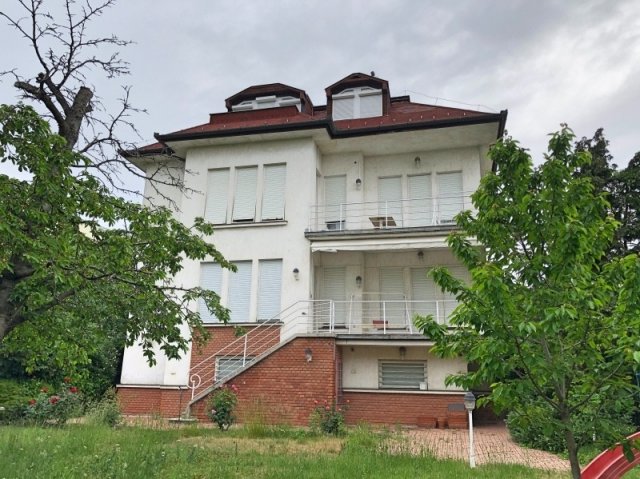 Eladó családi ház, Budapesten, II. kerületben 590 M Ft, 8 szobás