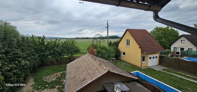 Eladó téglalakás, Balatonbogláron 56.99 M Ft, 4 szobás