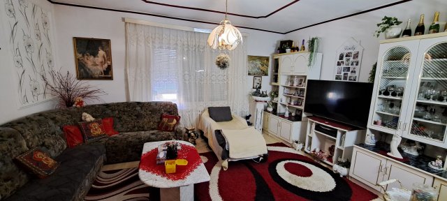 Eladó családi ház, Tiszaszigeten 42.5 M Ft, 4+1 szobás