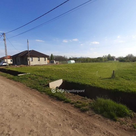 Eladó telek, Atkáron 15 M Ft / költözzbe.hu