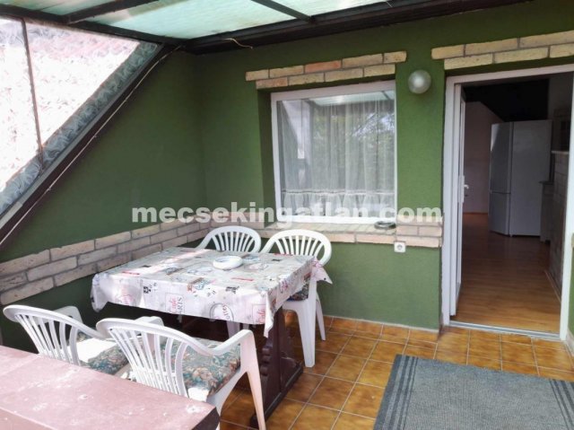 Kiadó téglalakás, albérlet, Pécsett 320 E Ft / hó, 4 szobás