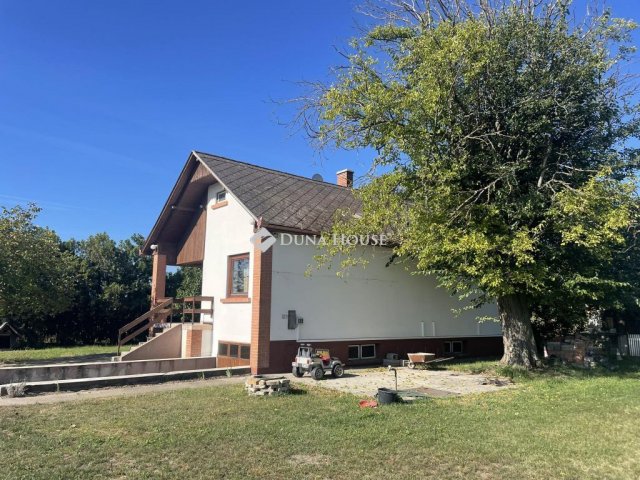 Kiadó családi ház, albérlet, Kecskeméten 320 E Ft / hó