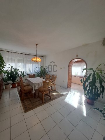 Eladó családi ház, Debrecenben 94.99 M Ft, 2 szobás