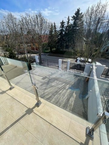 Eladó ikerház, Budapesten, XVI. kerületben 169.9 M Ft, 5 szobás