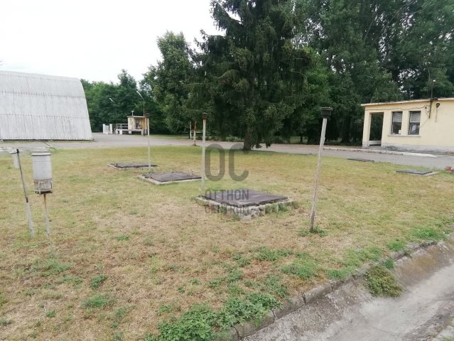 Eladó ipari ingatlan, Dunavarsányban 1006.5 M Ft