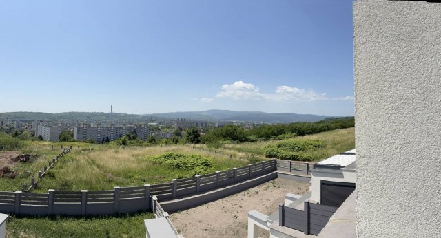 Eladó téglalakás, Miskolcon 129.9 M Ft, 3 szobás