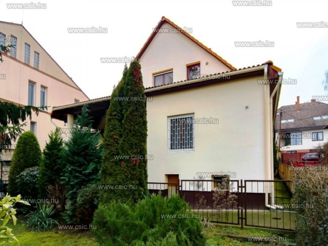 Eladó családi ház, Budapesten, III. kerületben 188.9 M Ft